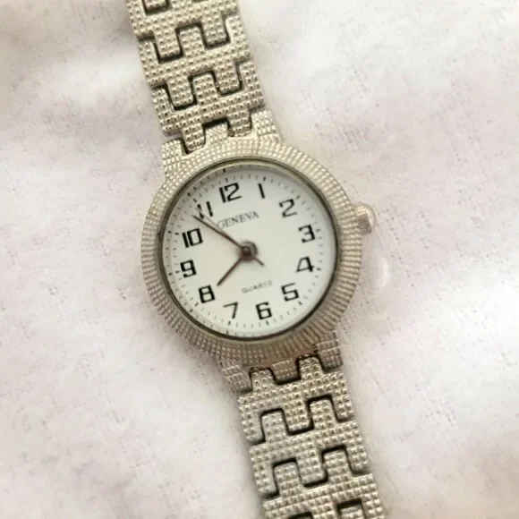 GENEVA Silver Watch - Picture 4 of 4